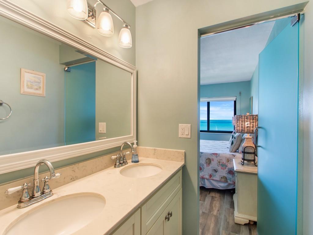 OCEAN HARBOUR SOUTH CONDOMINIUM - Residential