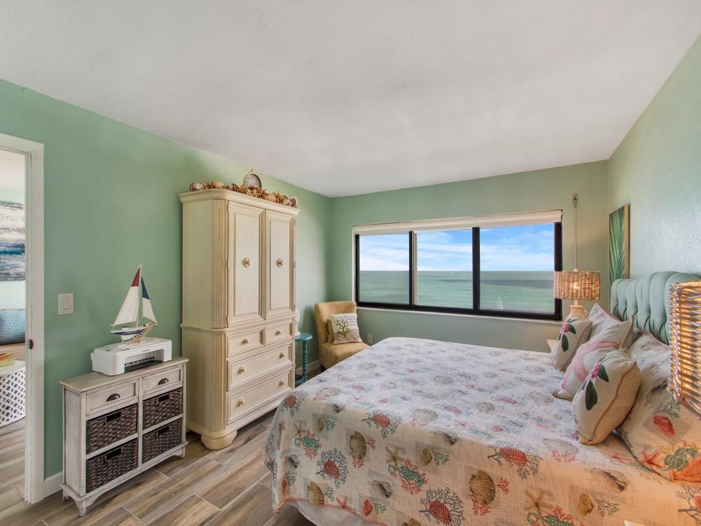 OCEAN HARBOUR SOUTH CONDOMINIUM - Residential