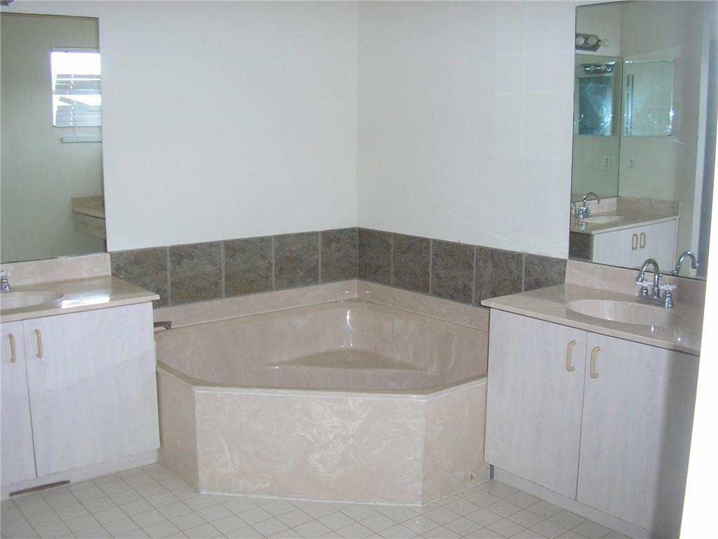 Hillsboro Country Club 02 - Residential