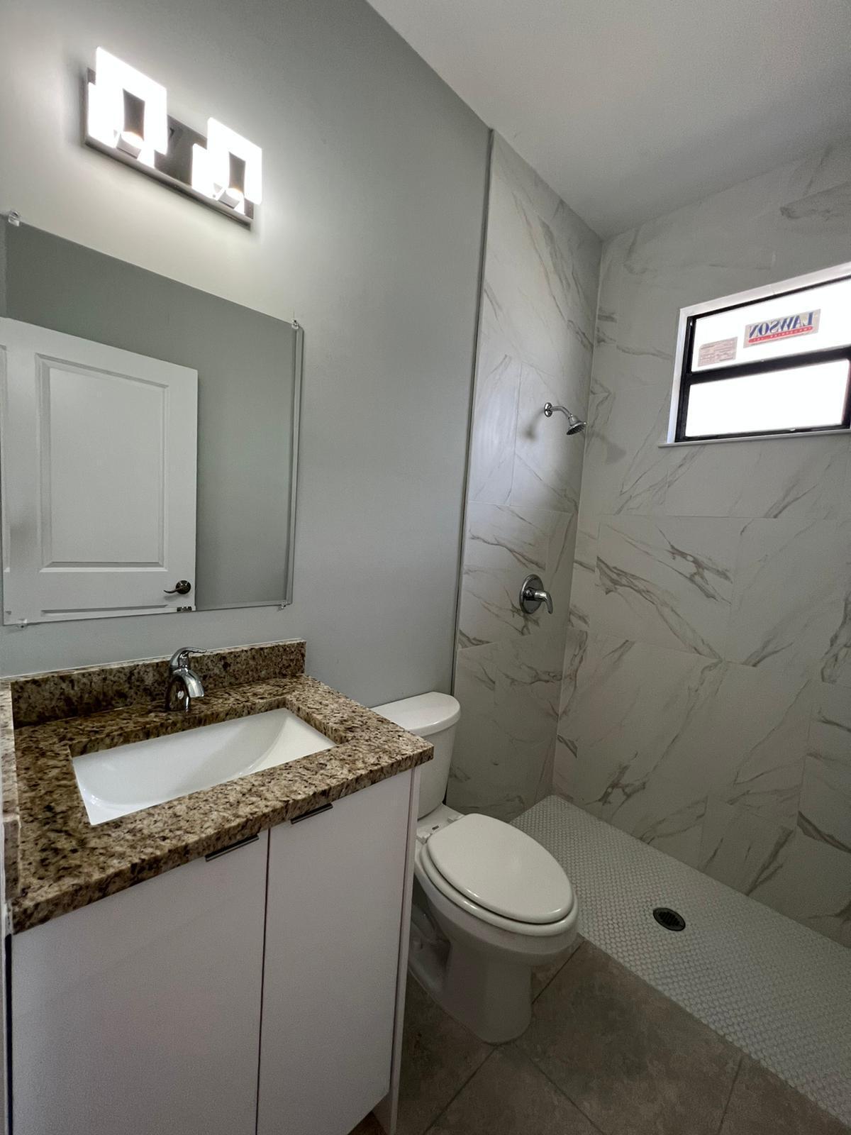 LAKE WORTH TOWN OF - Residential Lease