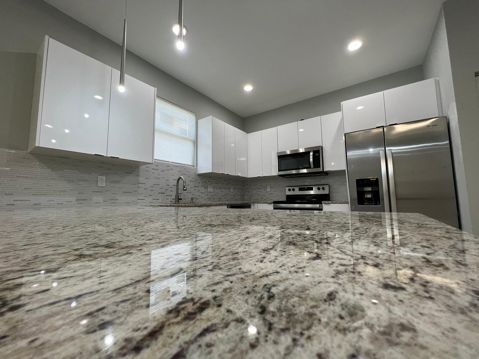 LAKE WORTH TOWN OF - Residential Lease