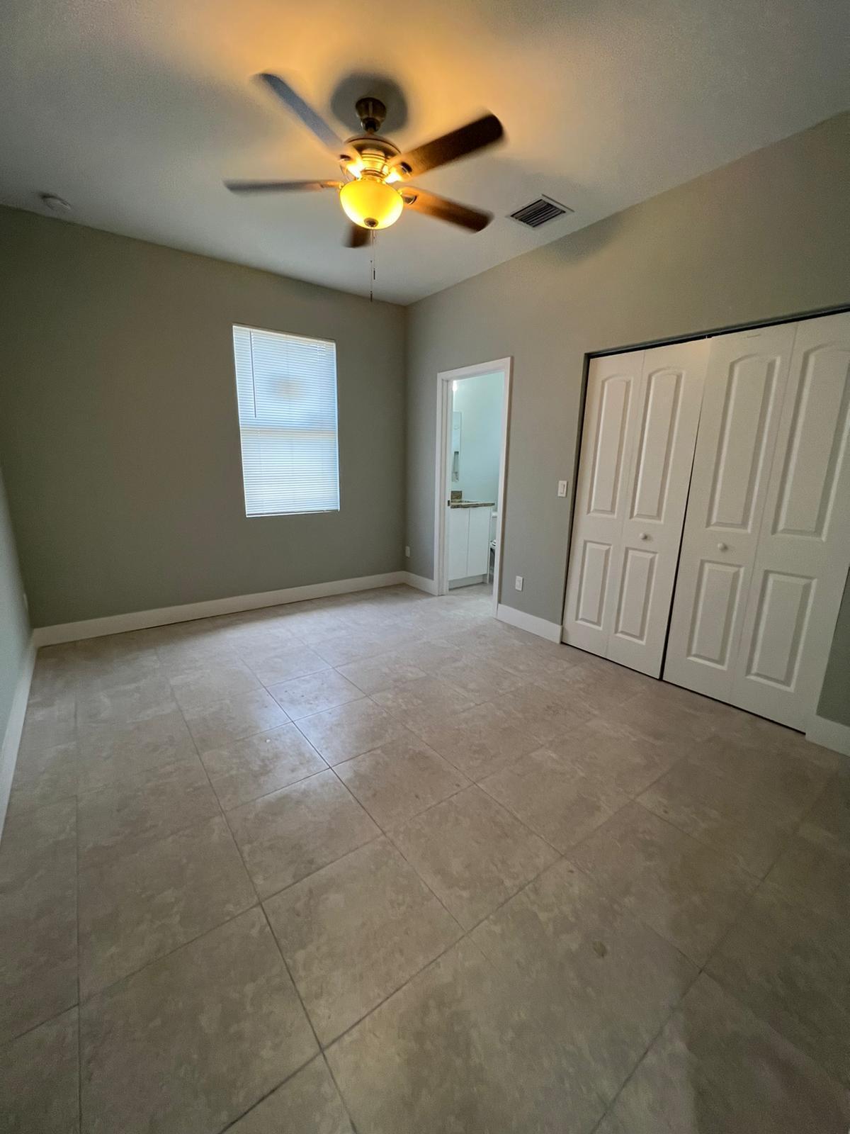 LAKE WORTH TOWN OF - Residential Lease