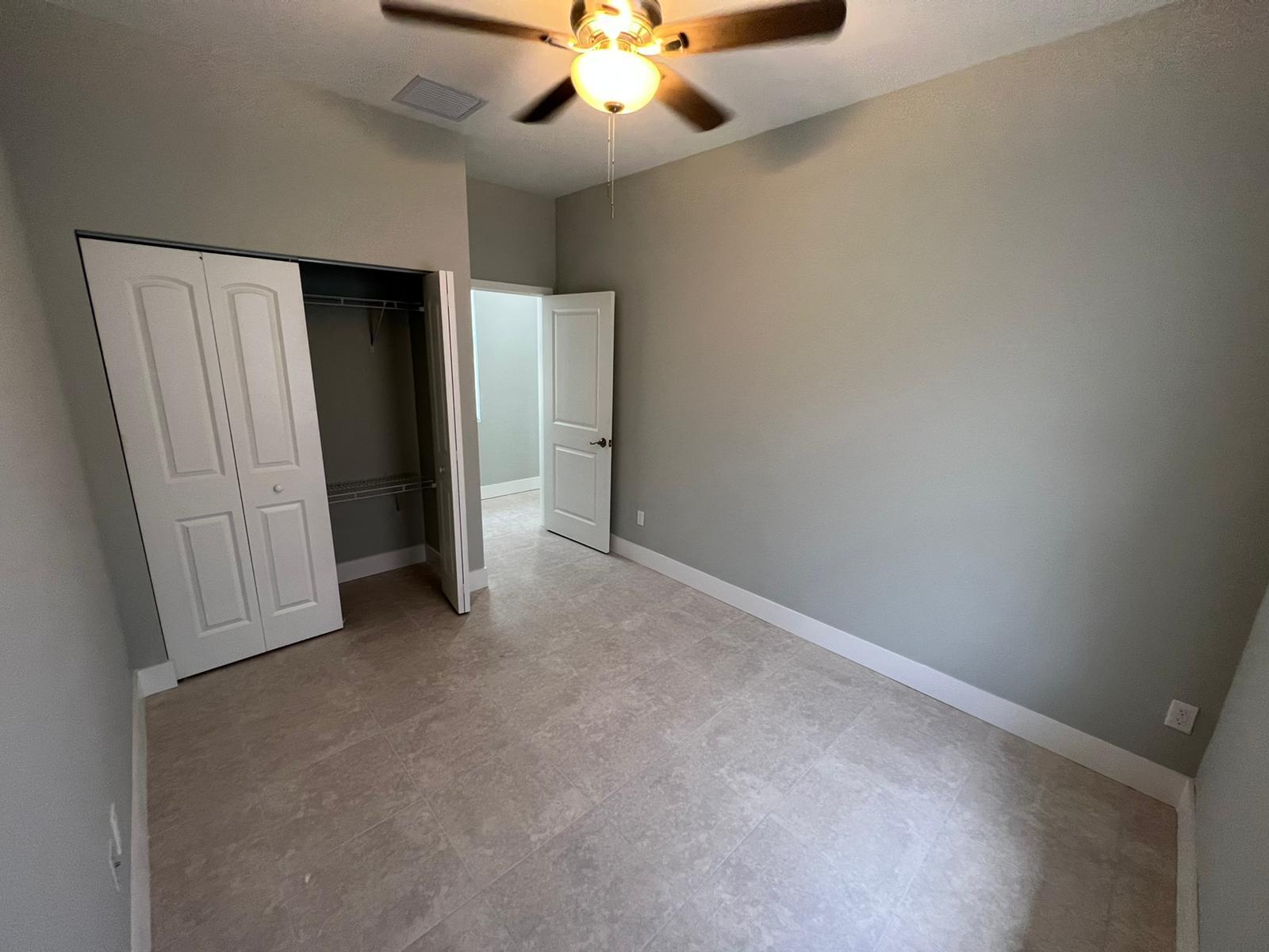 LAKE WORTH TOWN OF - Residential Lease