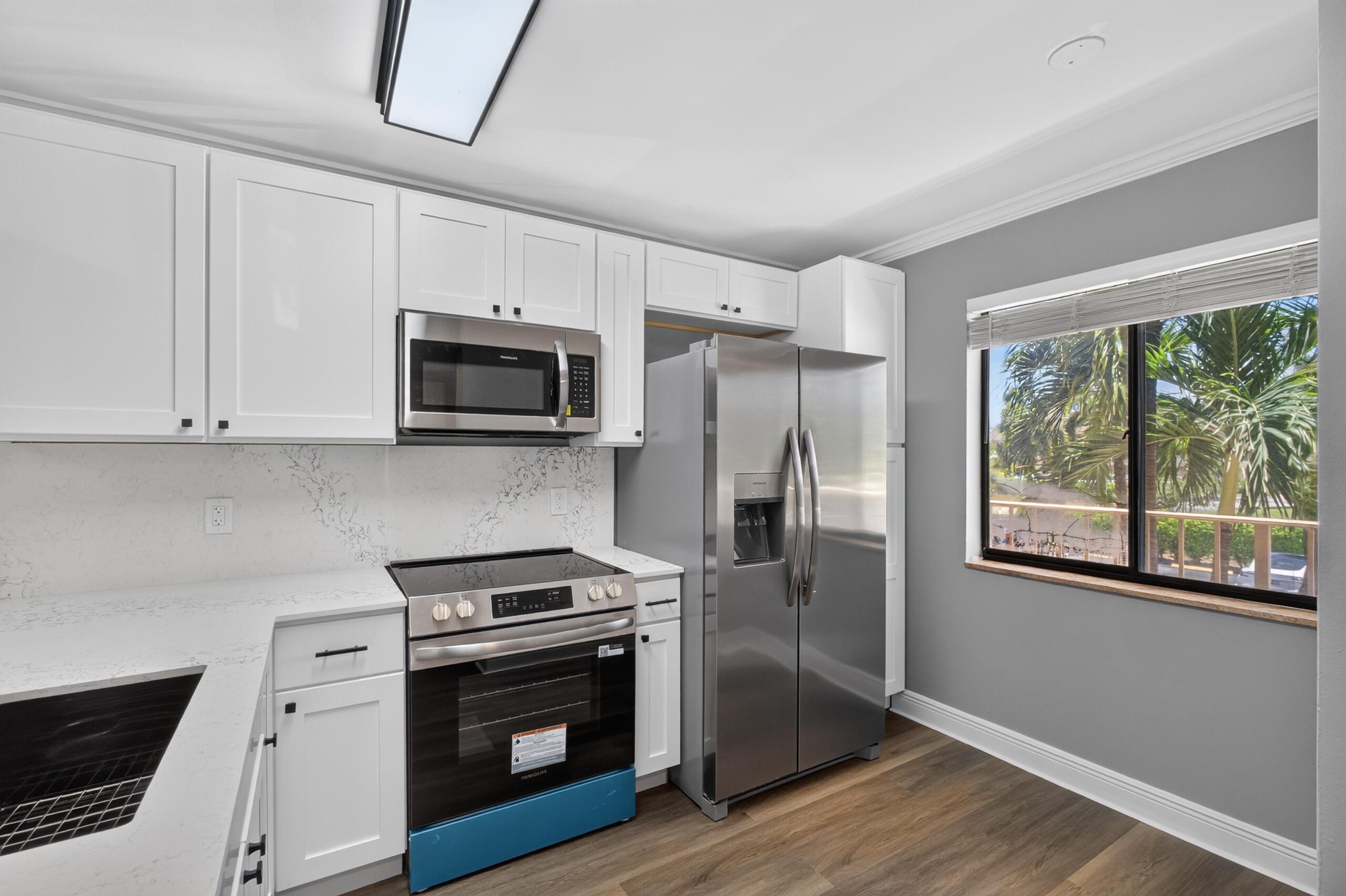 6935 Huntington Lane 207