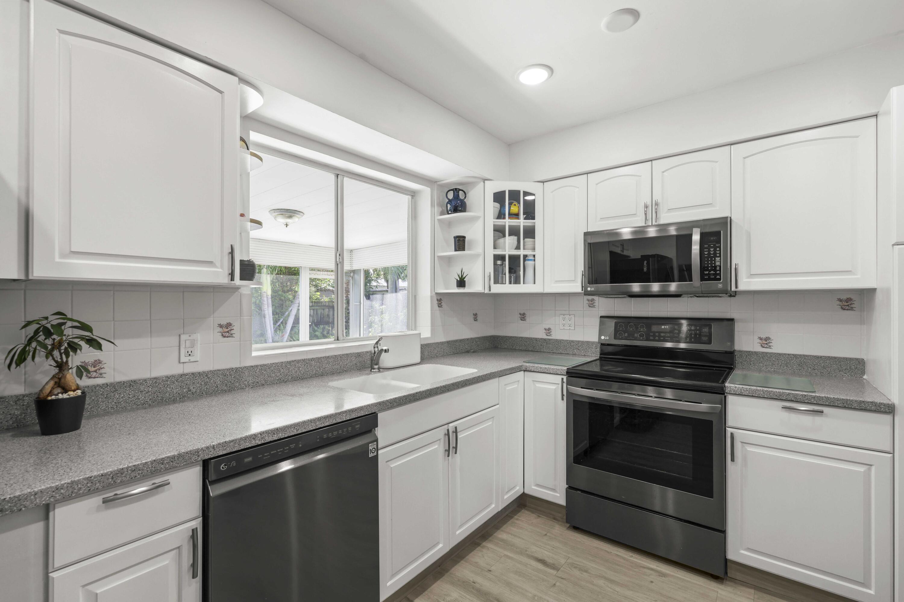 WINFIELD PARK UNIT 1 - Residential