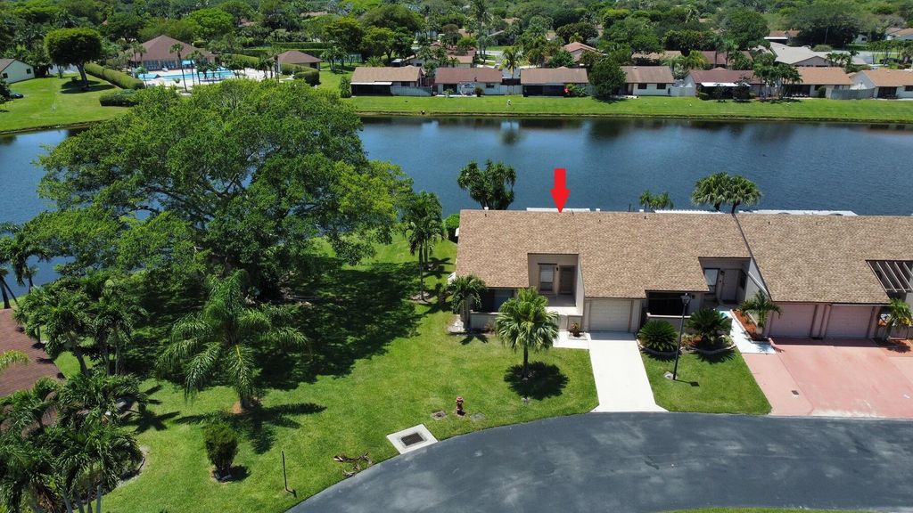 Photo of 17 Winchmore Lane, Boynton Beach, FL 33426 (MLS # R11052474)