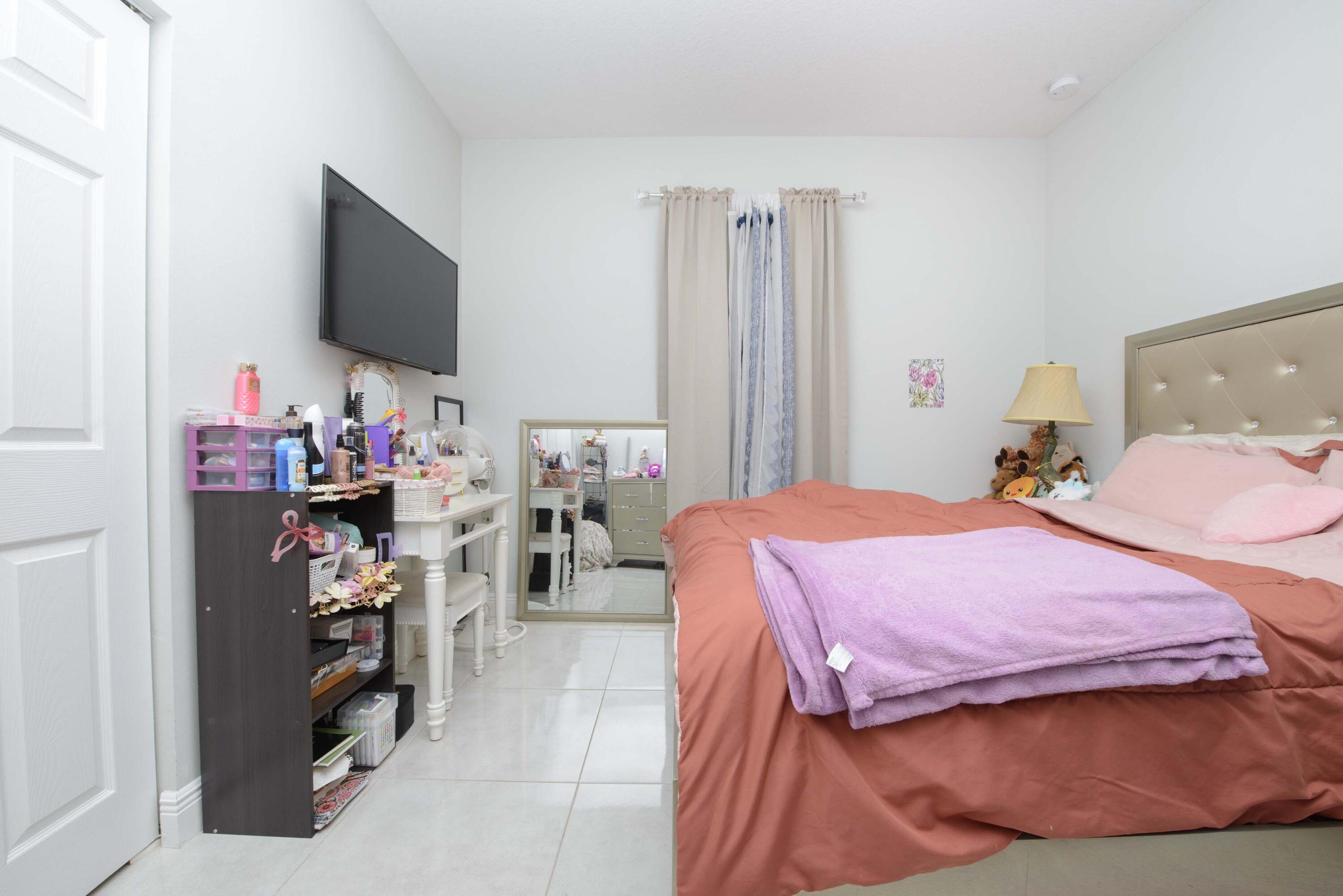 GREENACRES 2 - Residential