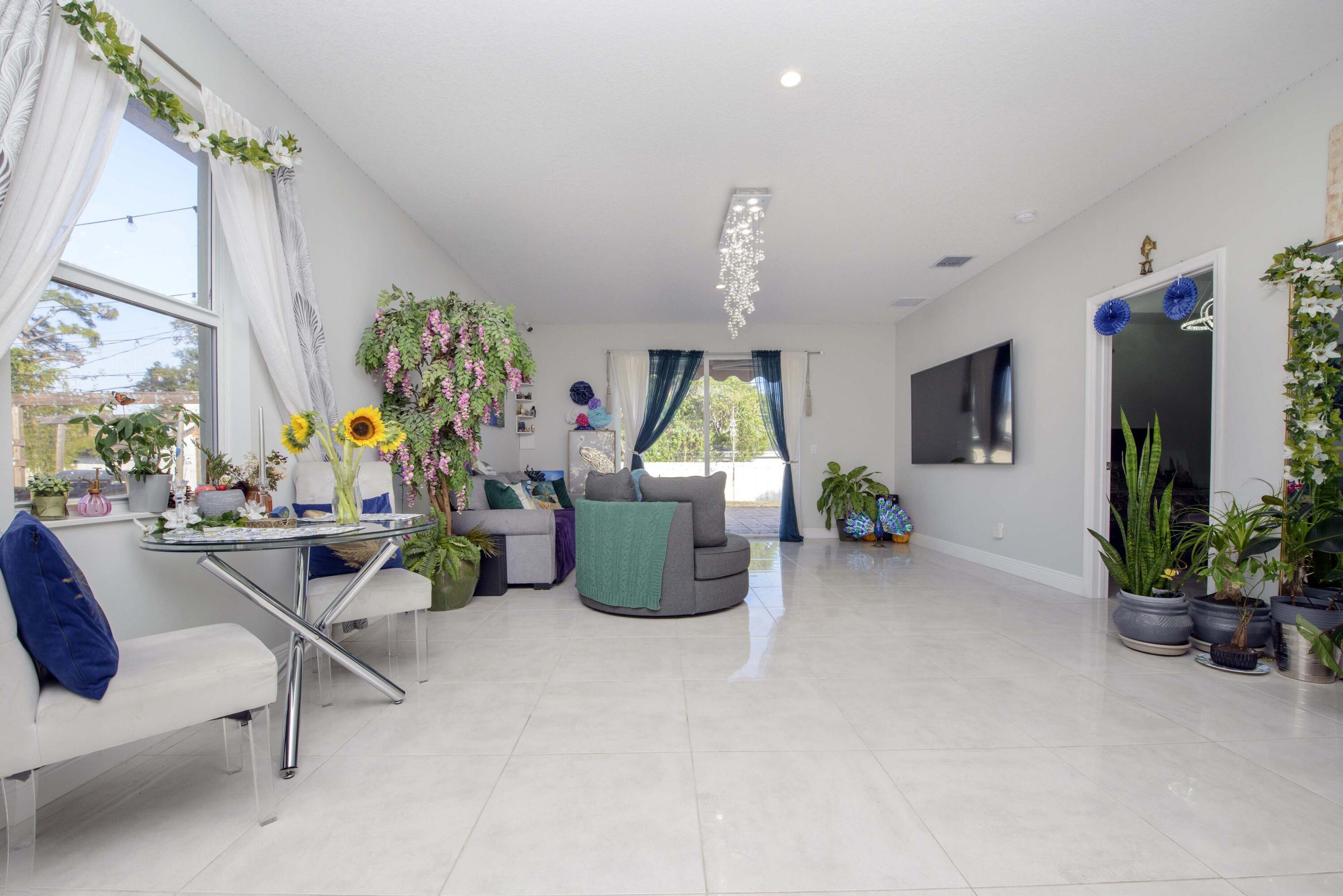 GREENACRES 2 - Residential