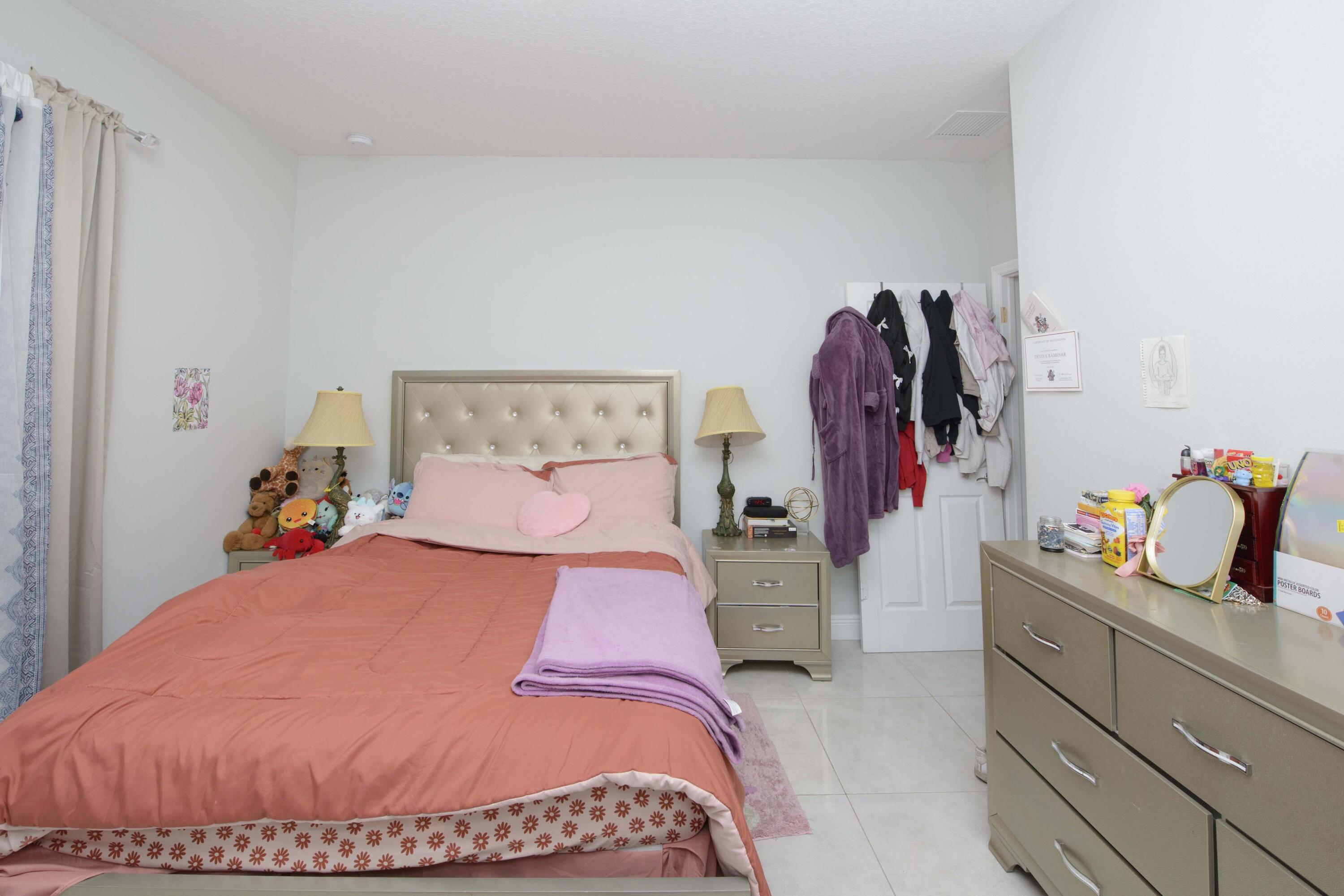 GREENACRES 2 - Residential