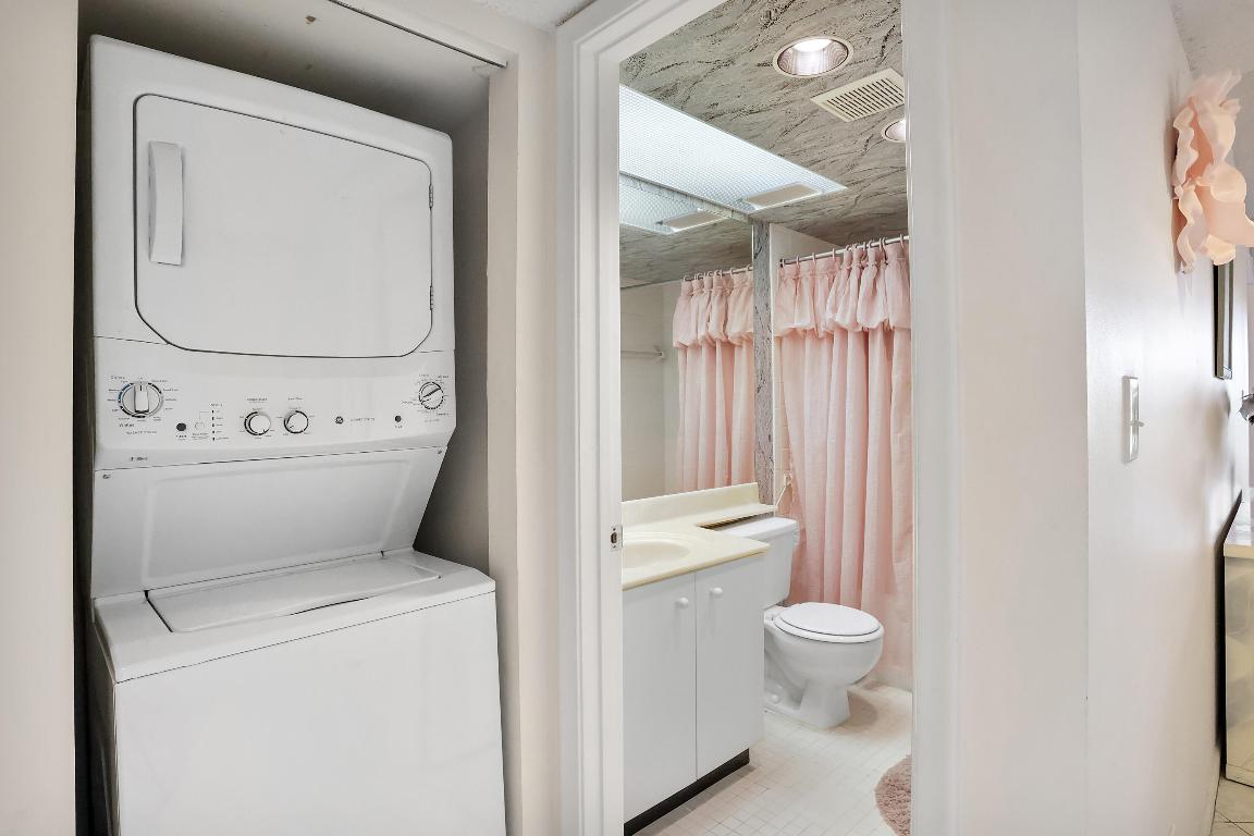 WYNMOOR VILLAGE - Residential