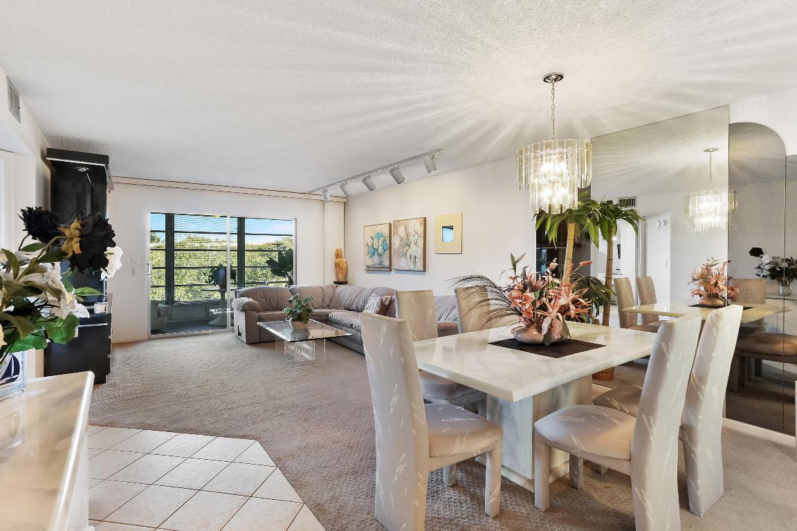 WYNMOOR VILLAGE - Residential