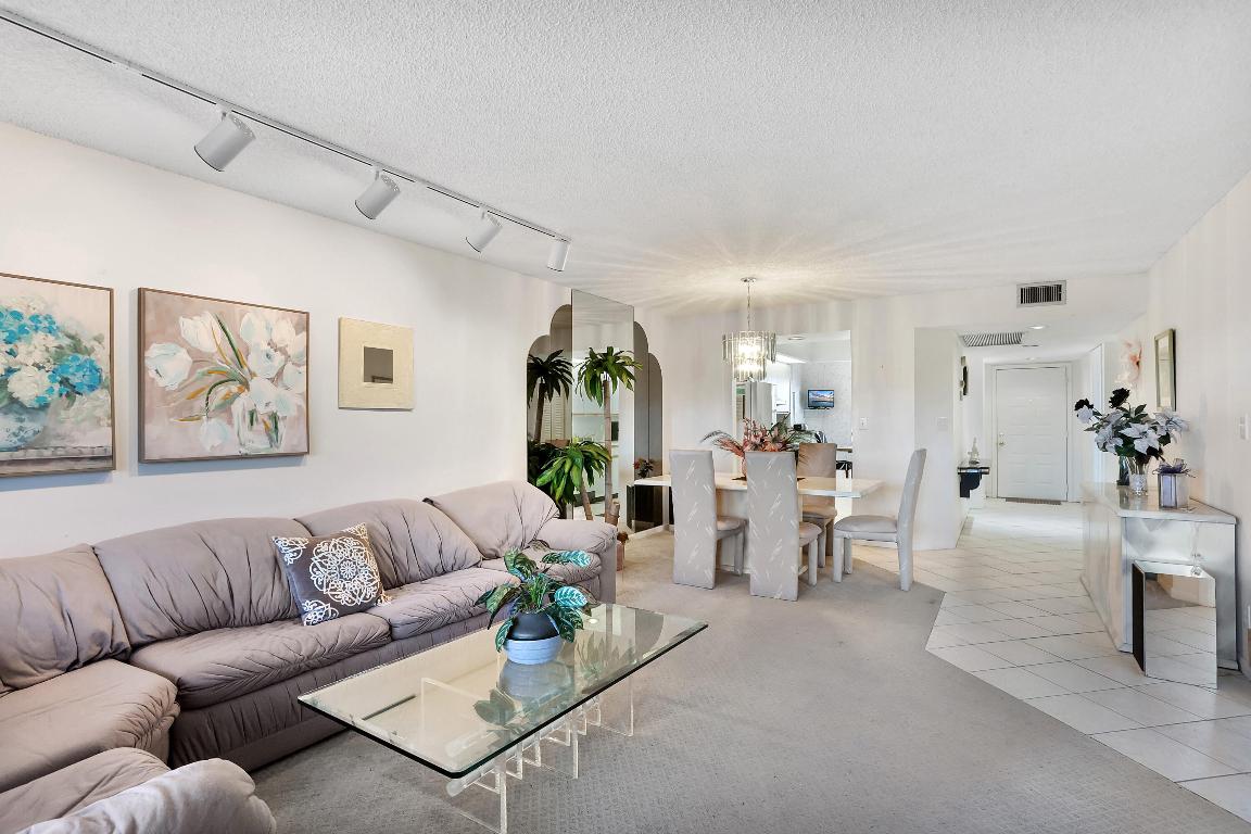 WYNMOOR VILLAGE - Residential