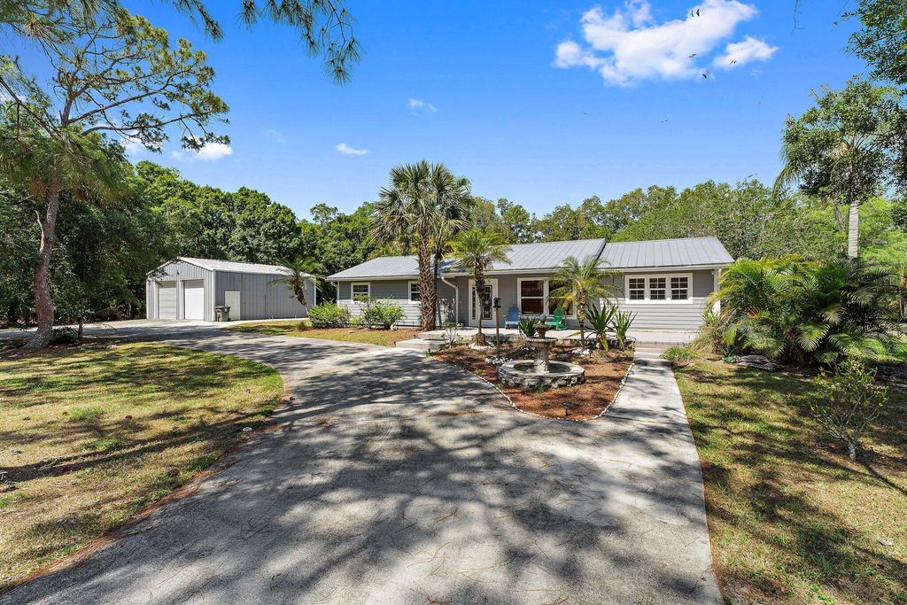 Photo of 11217 169th Court N, Jupiter, FL 33478 (MLS # R11089939)