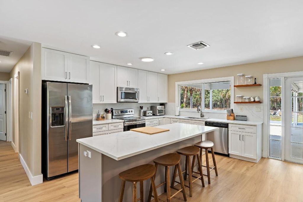 Photo of 11217 169th Court N, Jupiter, FL 33478 (MLS # R11089939)