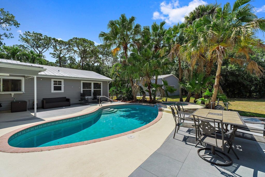 Photo of 11217 169th Court N, Jupiter, FL 33478 (MLS # R11089939)