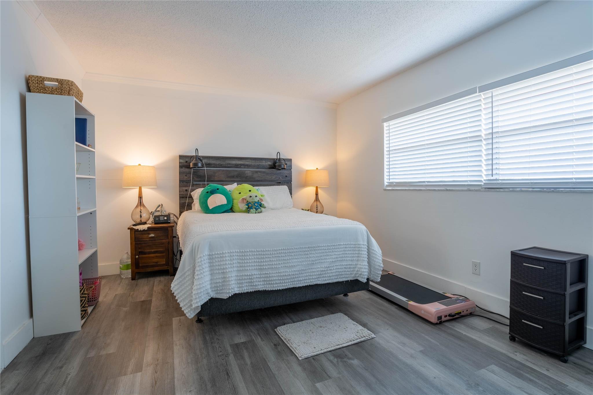 ORIOLE GOLF & TENNIS CLUB - Residential