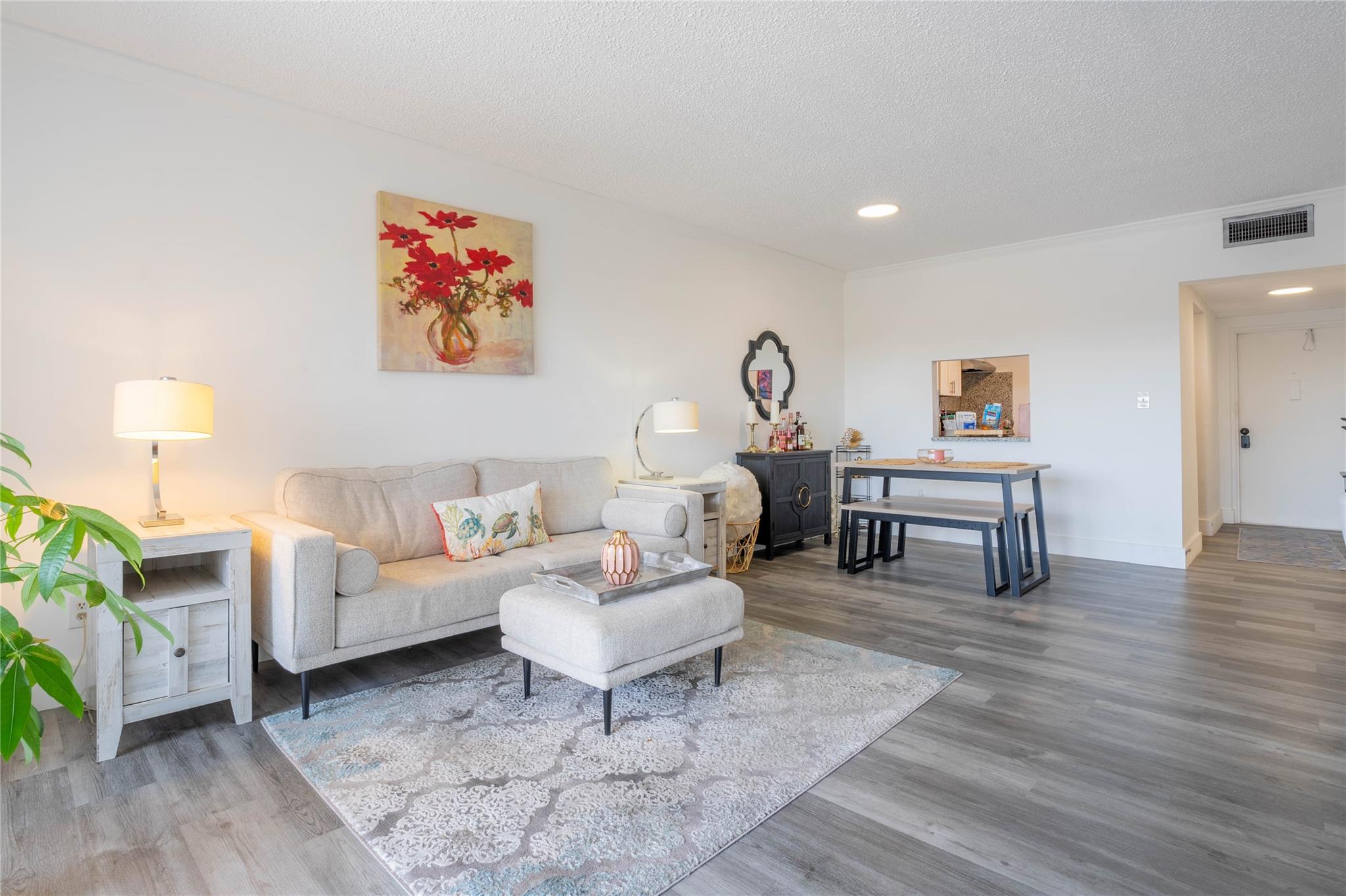 ORIOLE GOLF & TENNIS CLUB - Residential