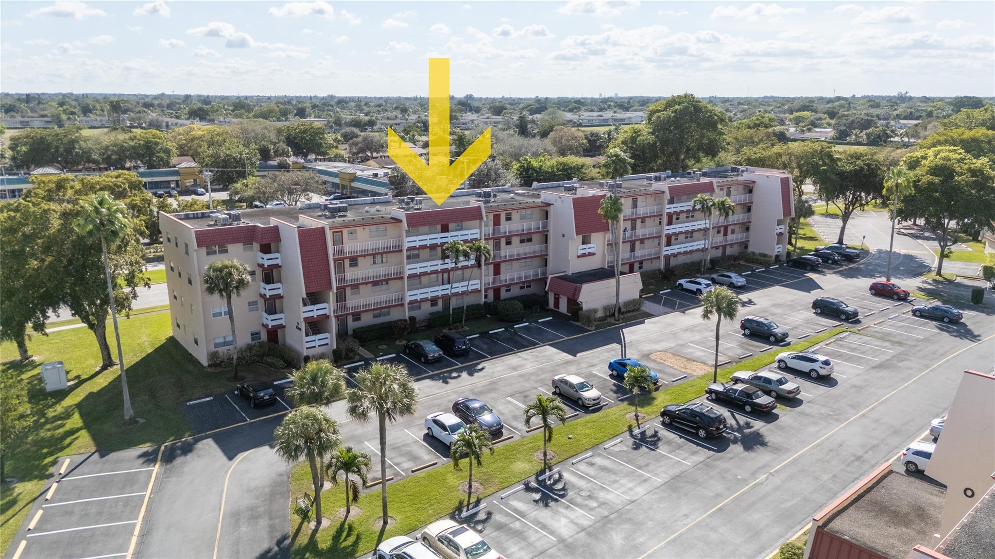 ORIOLE GOLF & TENNIS CLUB - Residential