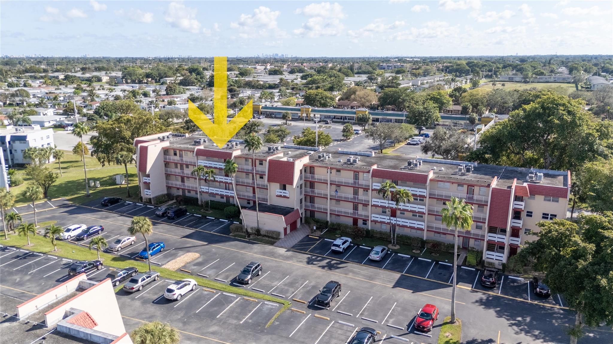 ORIOLE GOLF & TENNIS CLUB - Residential