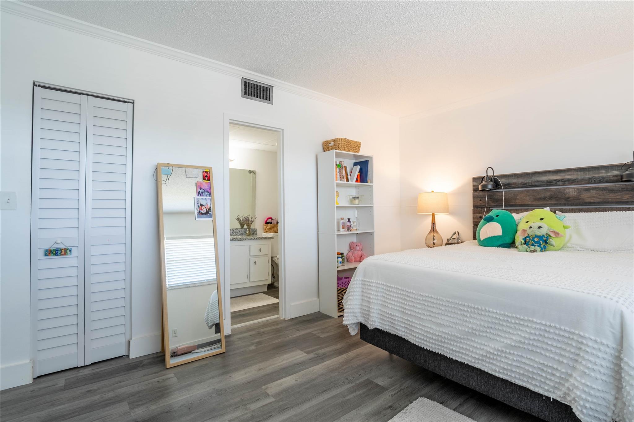 ORIOLE GOLF & TENNIS CLUB - Residential