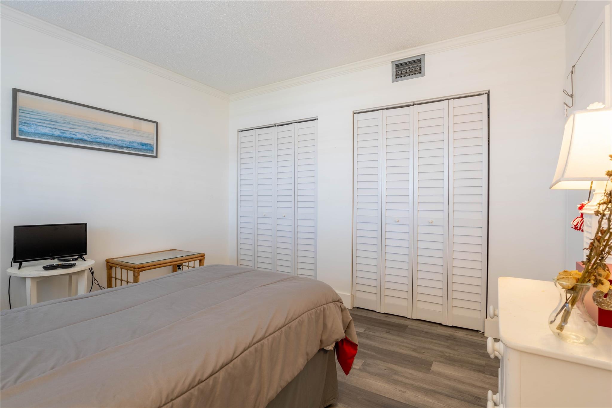 ORIOLE GOLF & TENNIS CLUB - Residential