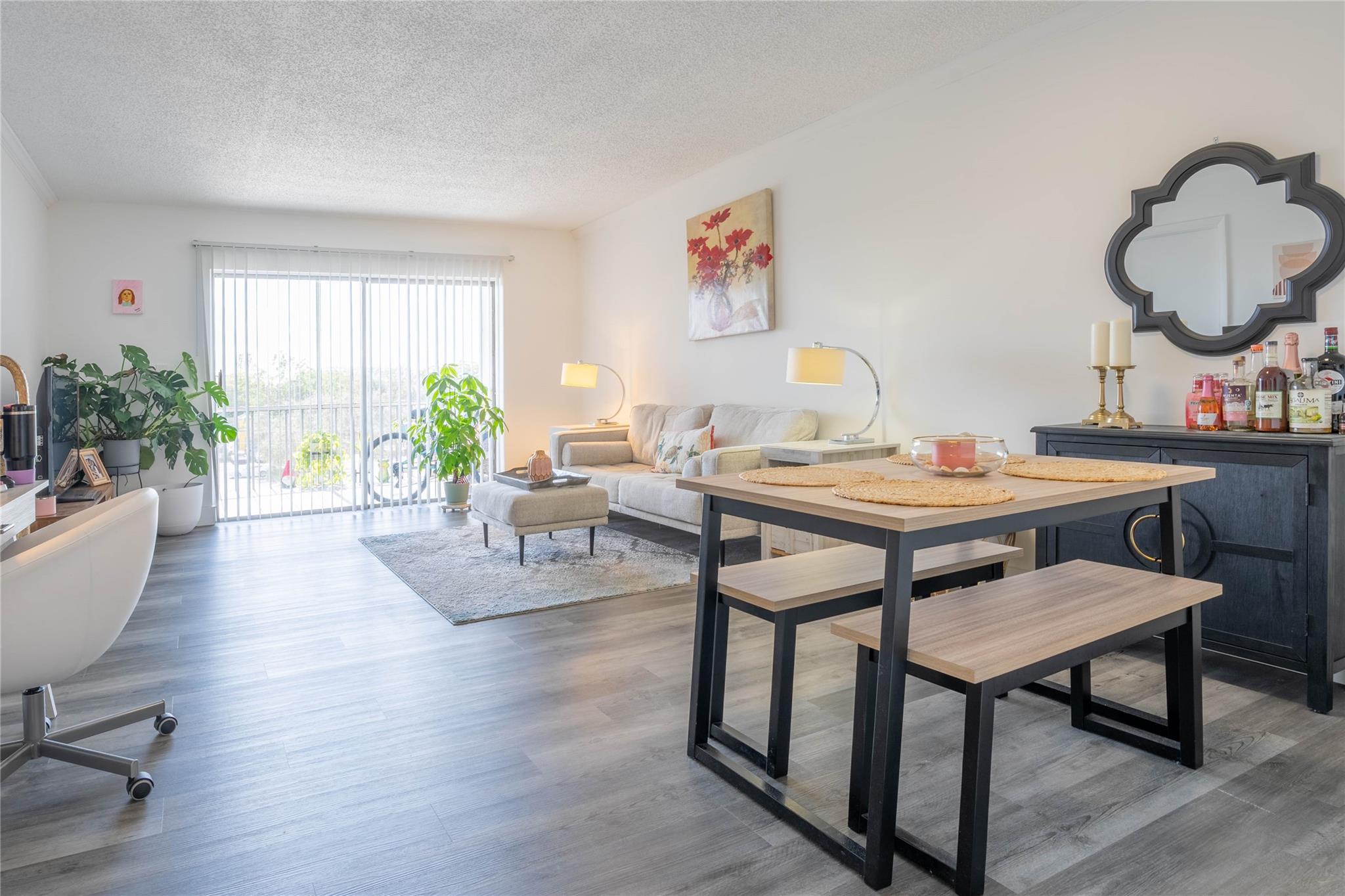 ORIOLE GOLF & TENNIS CLUB - Residential