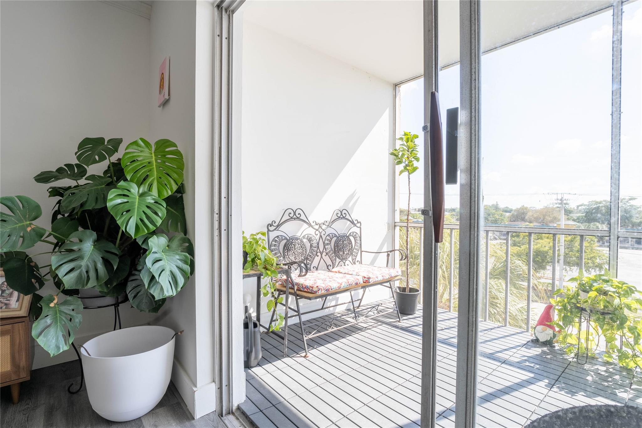 ORIOLE GOLF & TENNIS CLUB - Residential