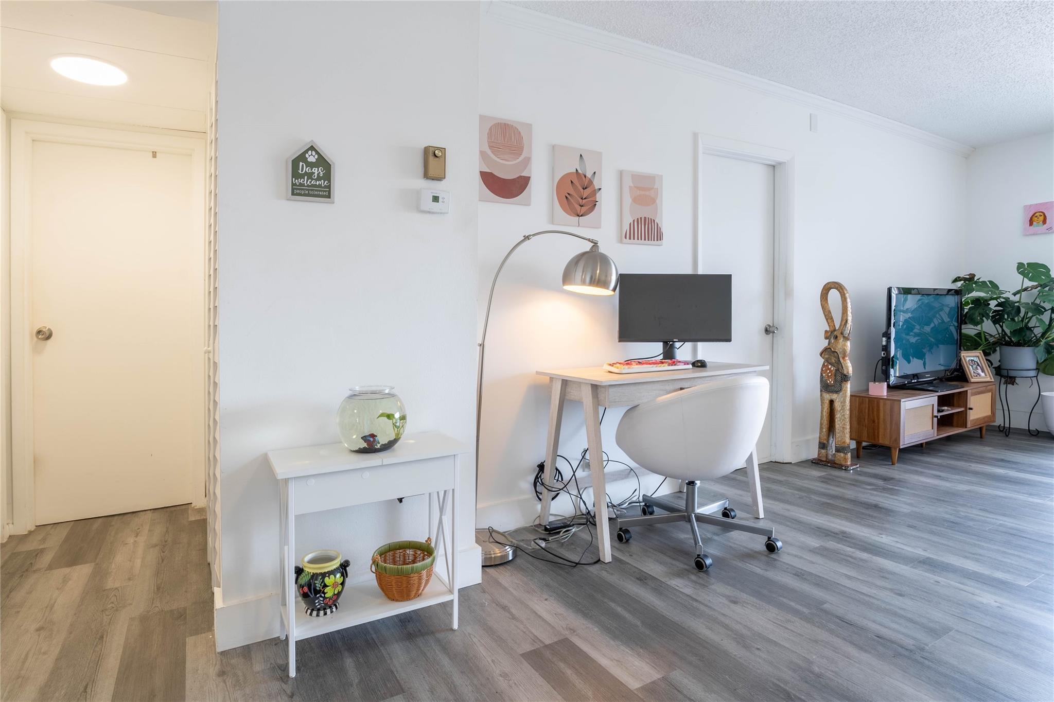 ORIOLE GOLF & TENNIS CLUB - Residential