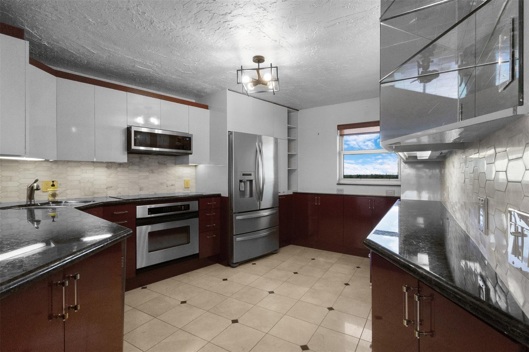 Hillsboro Cove - Residential