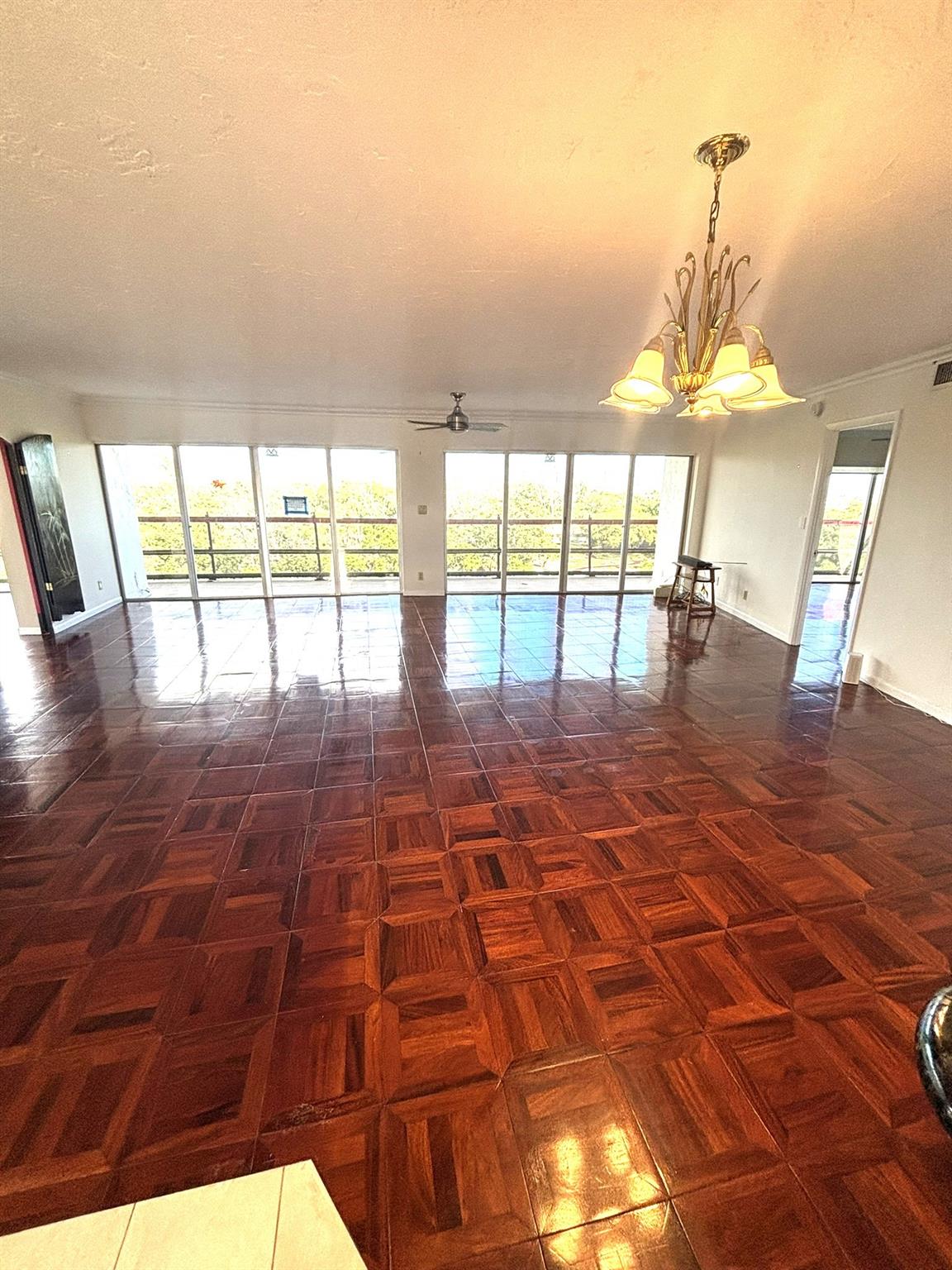 Hillsboro Cove - Residential