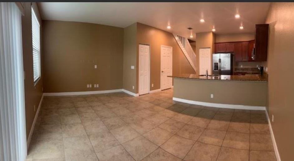 Charleston Commons II - Residential Lease