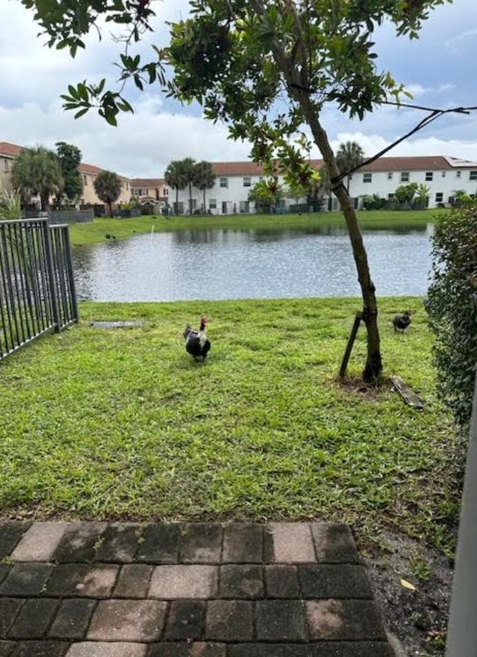 Charleston Commons II - Residential Lease