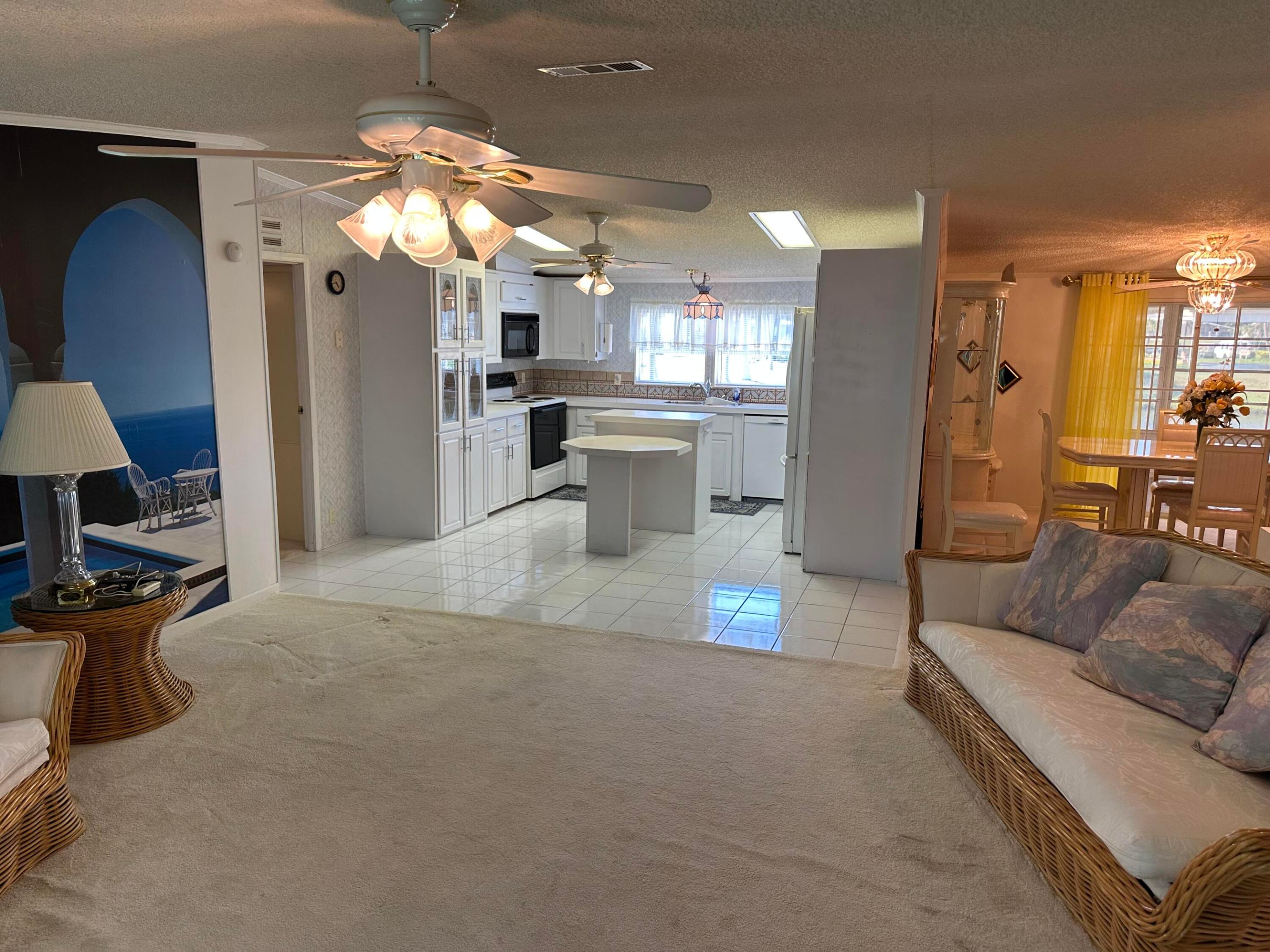 555 Tropical Isles Circle