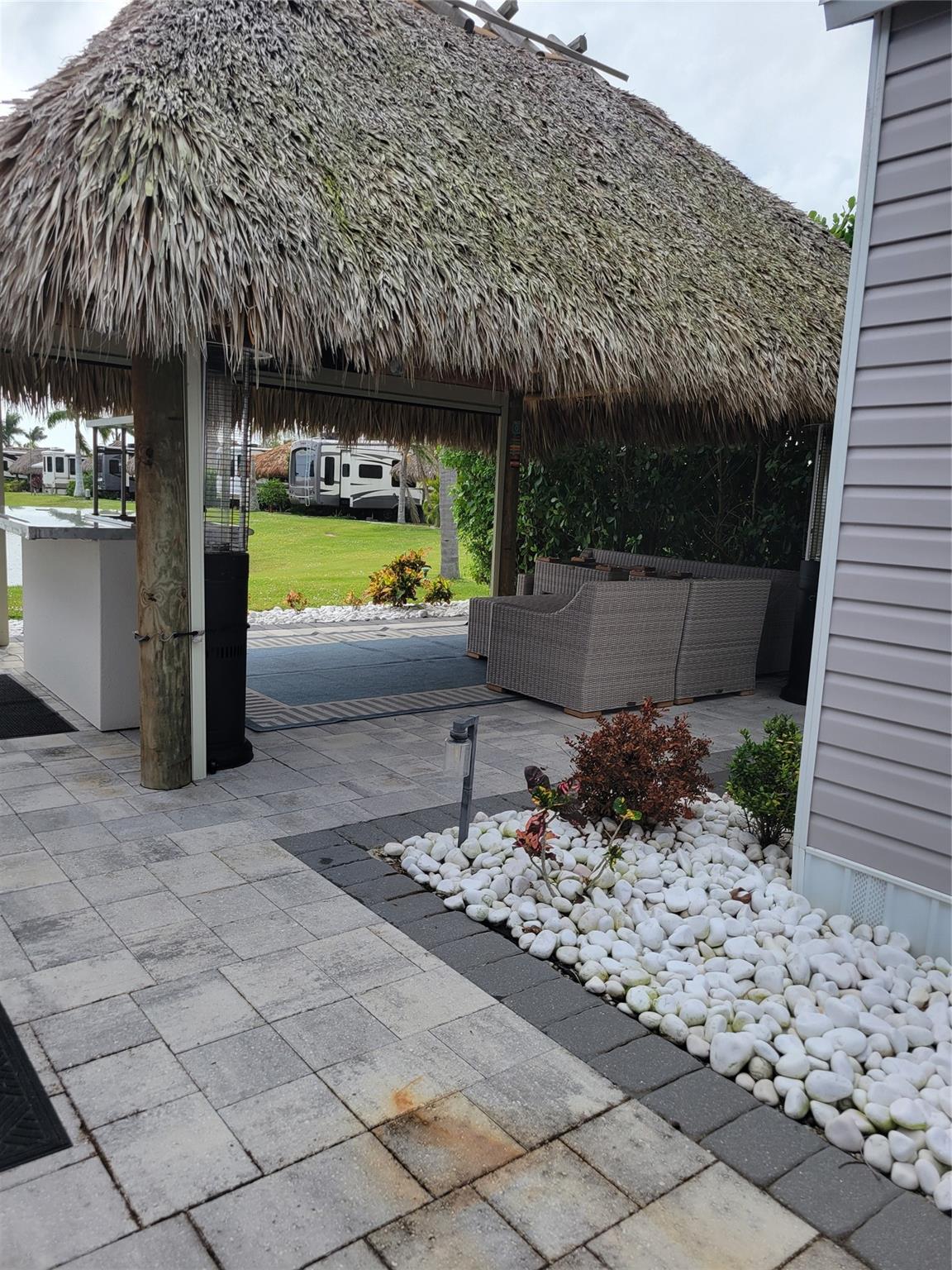 Silver Palms Rv Resort - Land