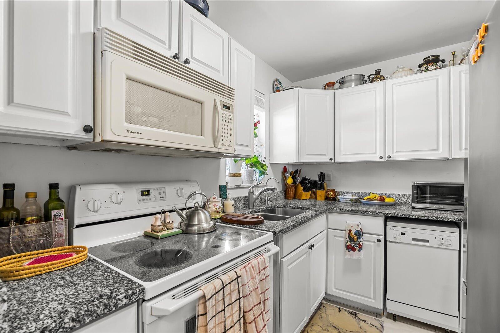 King Mountain Condo Monterey Yacht & Country Club - Residential