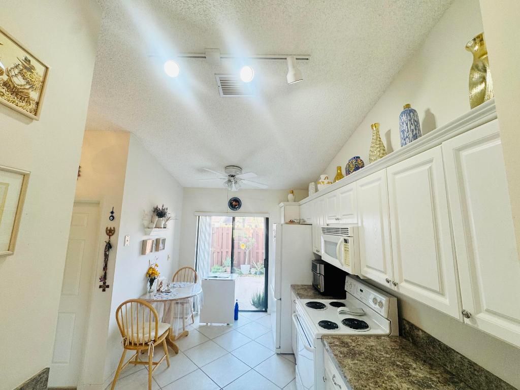 Photo of 3815 Lace Vine Lane, Boynton Beach, FL 33436 (MLS # R11097713)