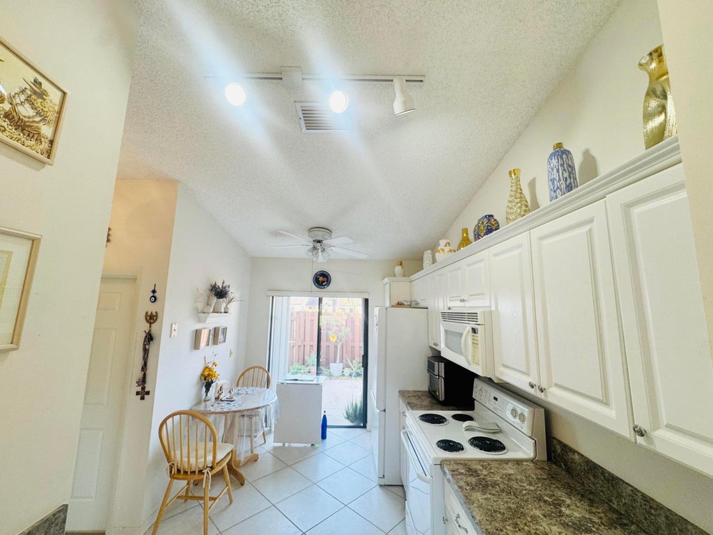 Photo of 3815 Lace Vine Lane, Boynton Beach, FL 33436 (MLS # R11097713)