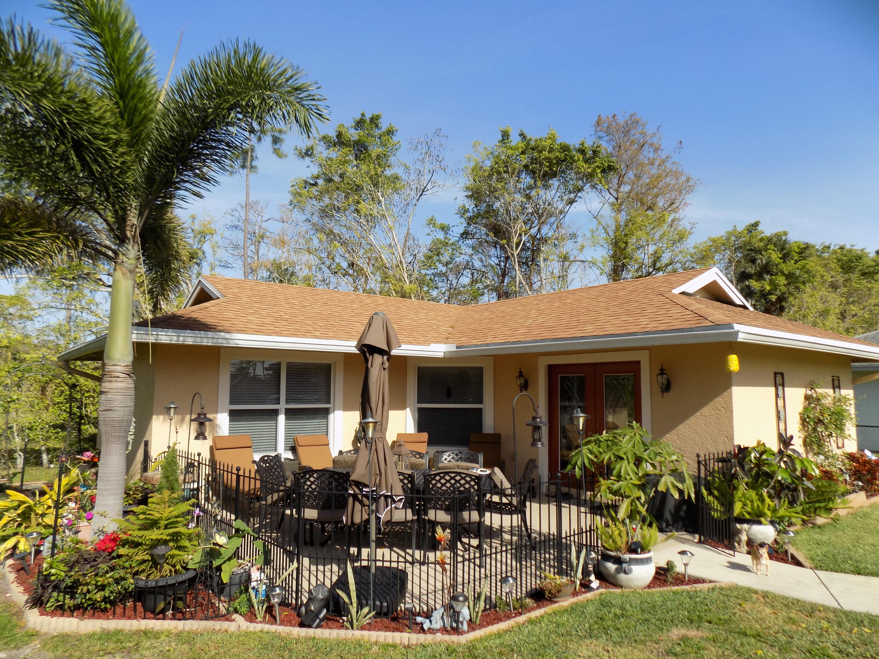 PINEWOOD GROVE OF WELLINGTON - Residential