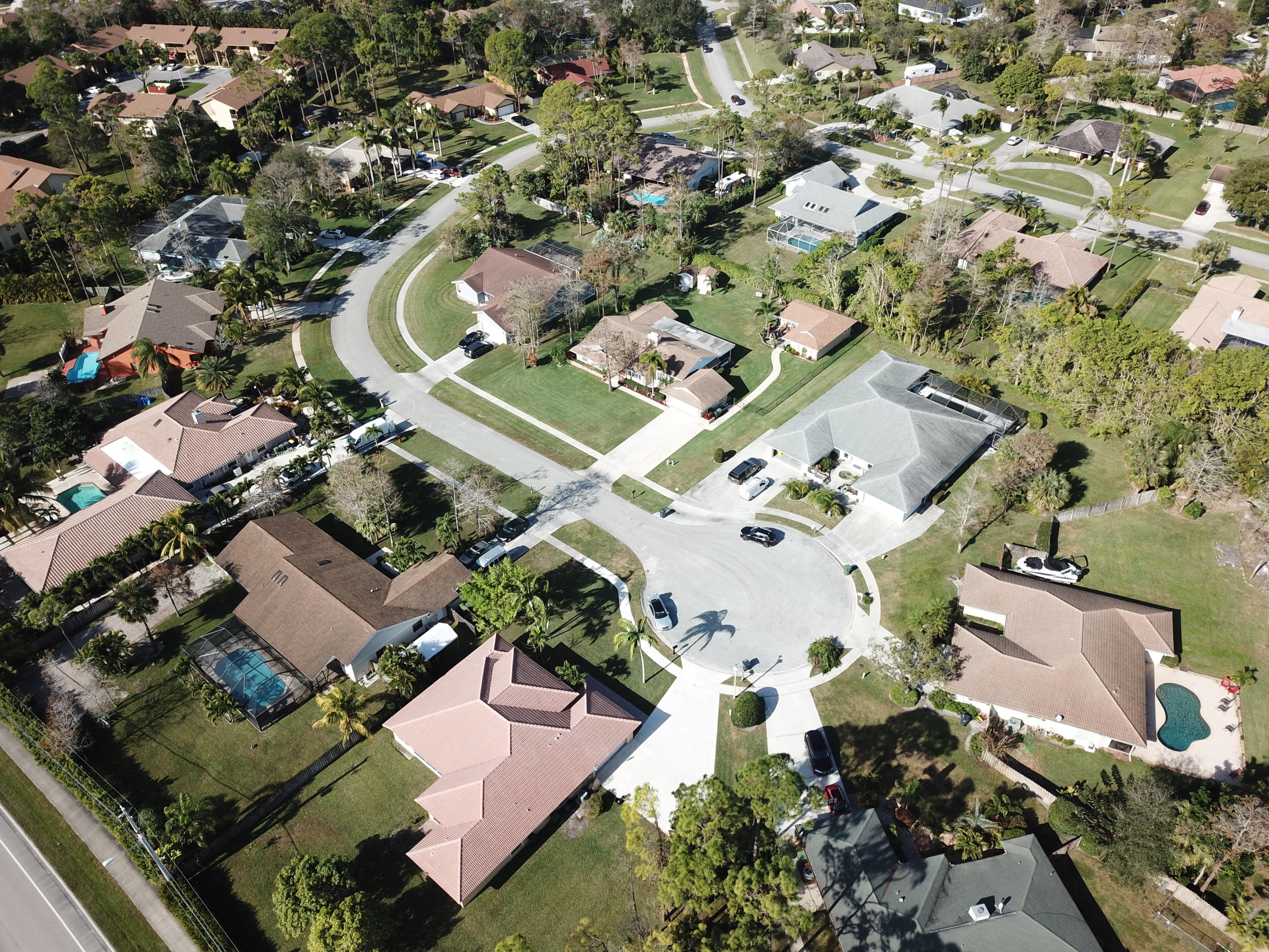 PINEWOOD GROVE OF WELLINGTON - Residential