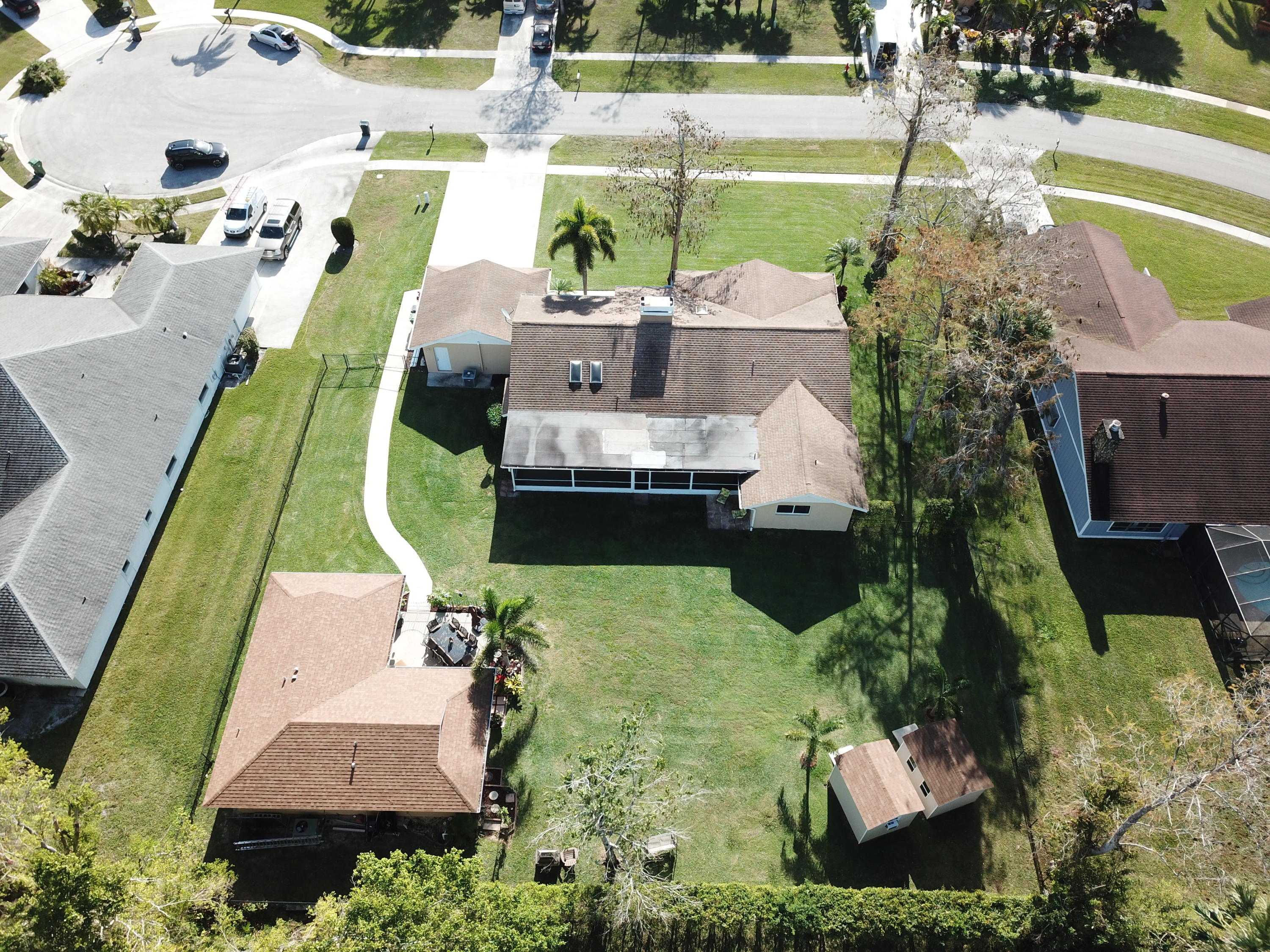 PINEWOOD GROVE OF WELLINGTON - Residential