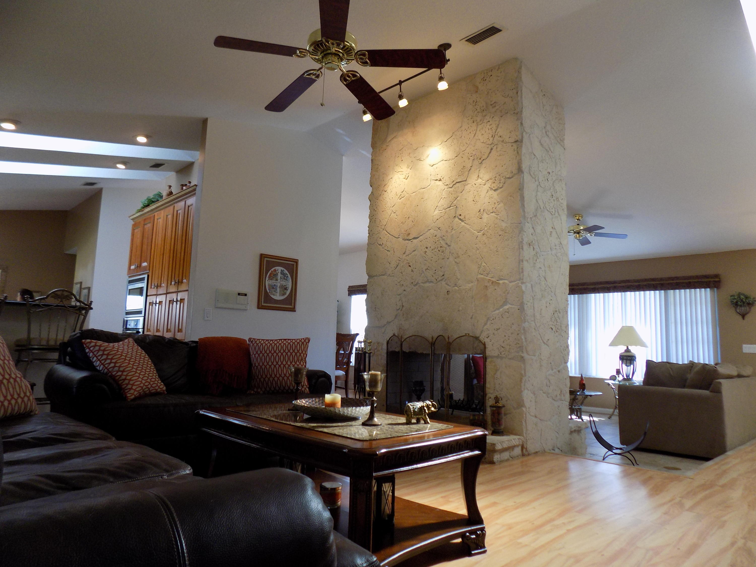 PINEWOOD GROVE OF WELLINGTON - Residential