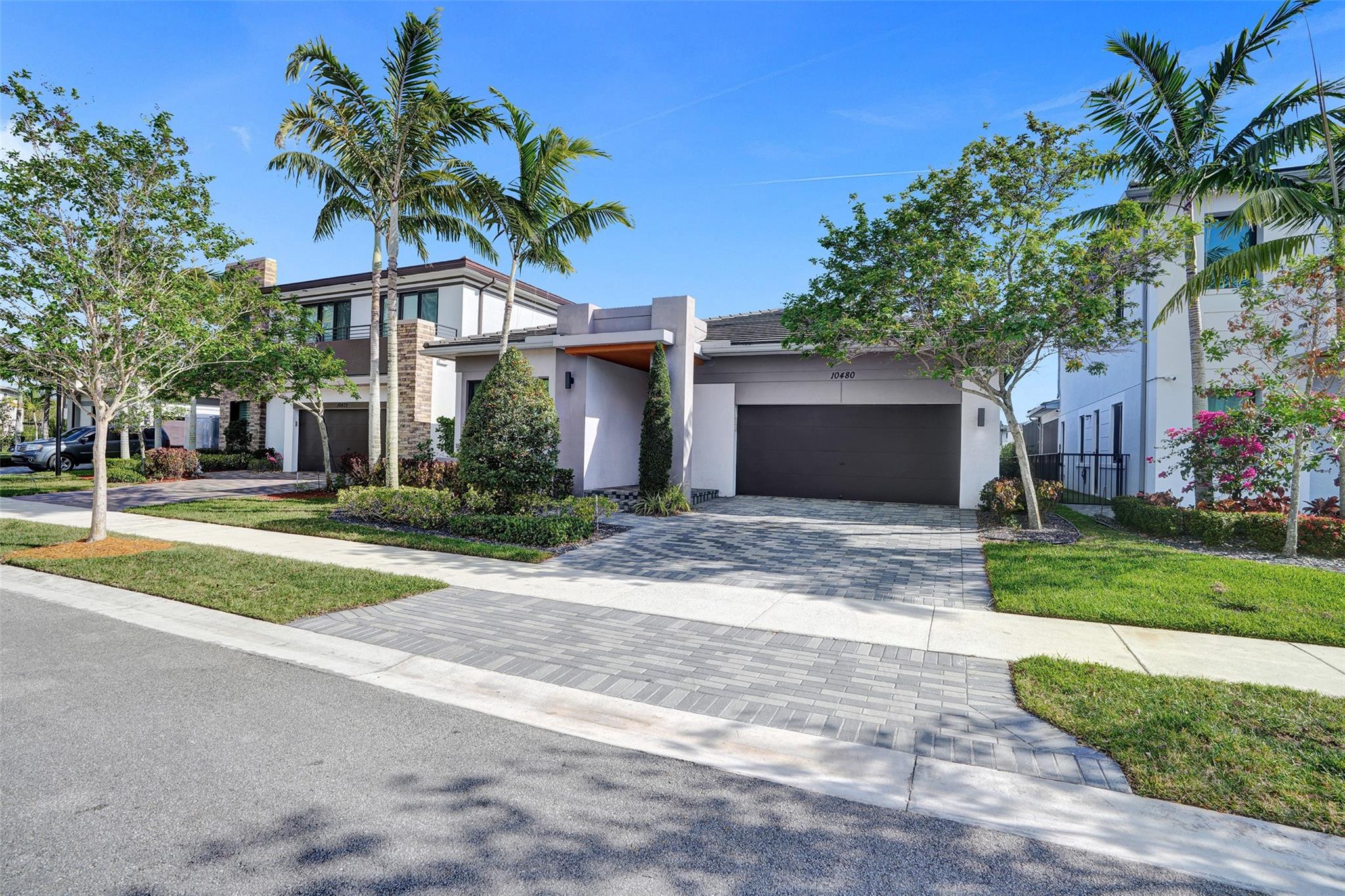 10480 Waves Way