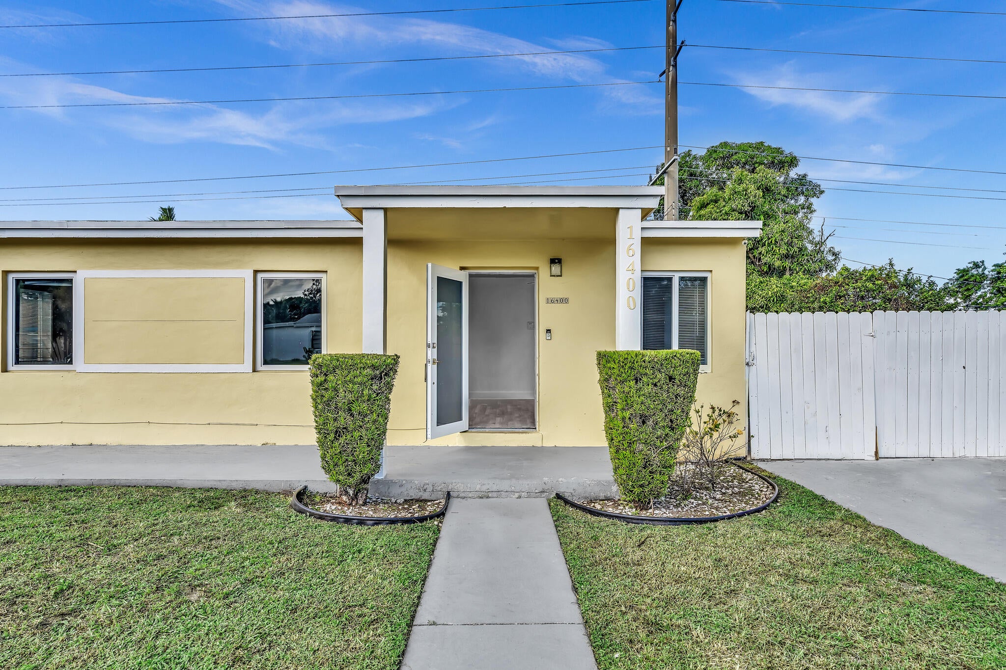 16400 NW 18th Place NW