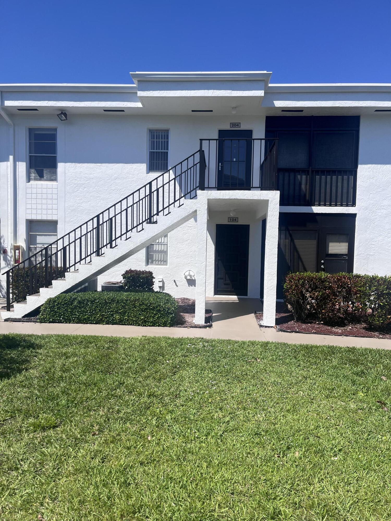 INTERNATIONAL CLUB CONDO - Residential