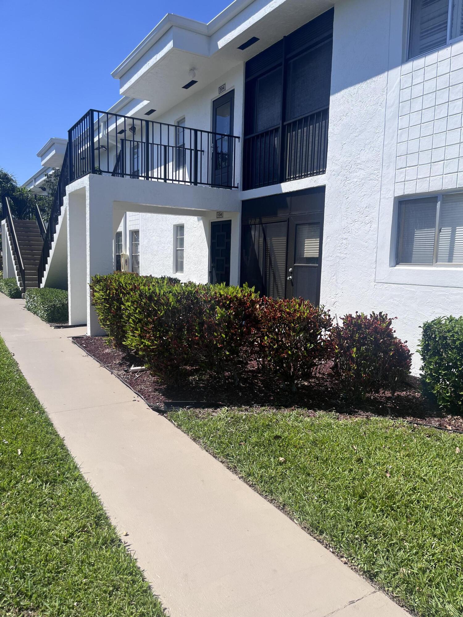 INTERNATIONAL CLUB CONDO - Residential