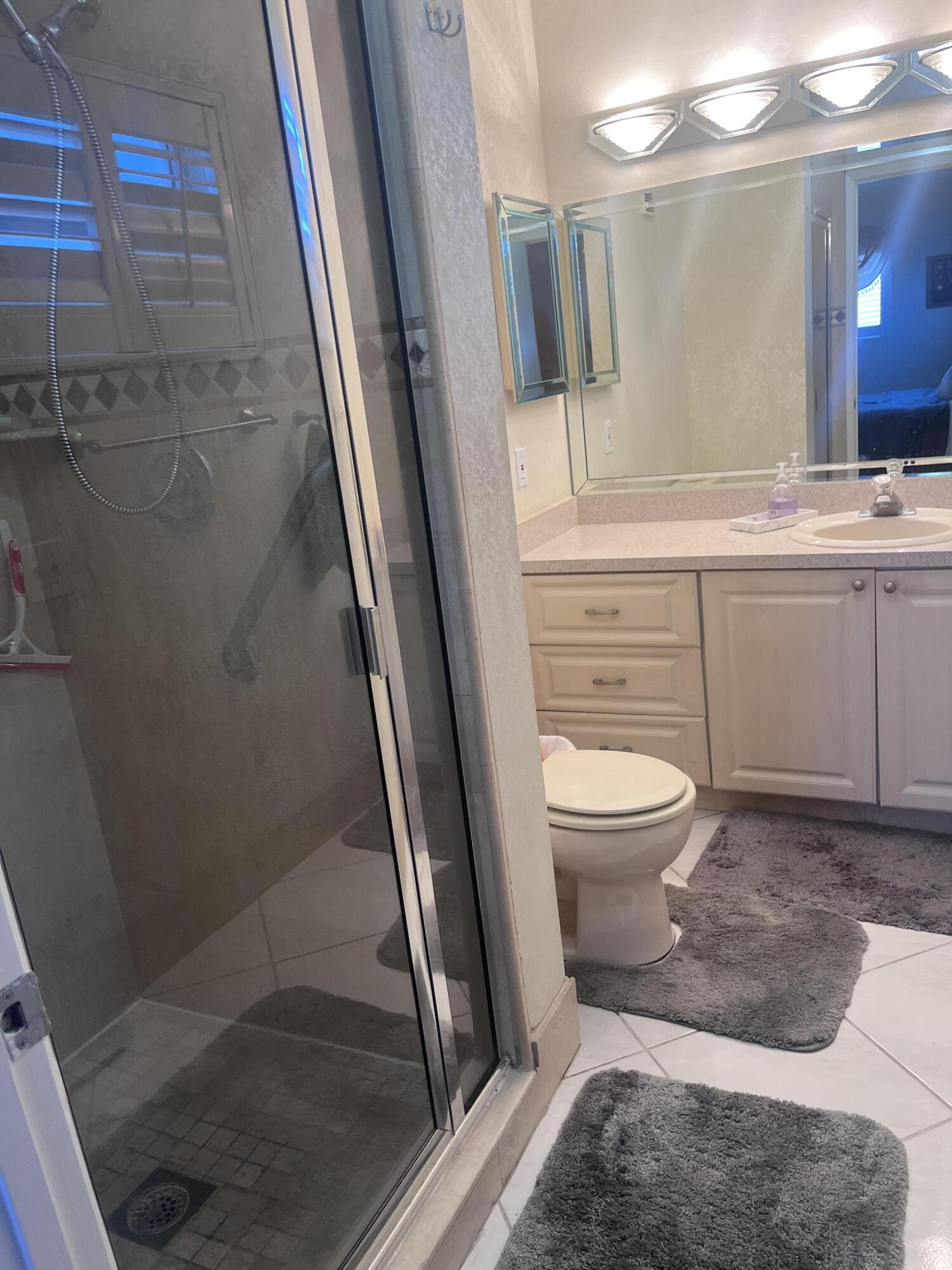 INTERNATIONAL CLUB CONDO - Residential