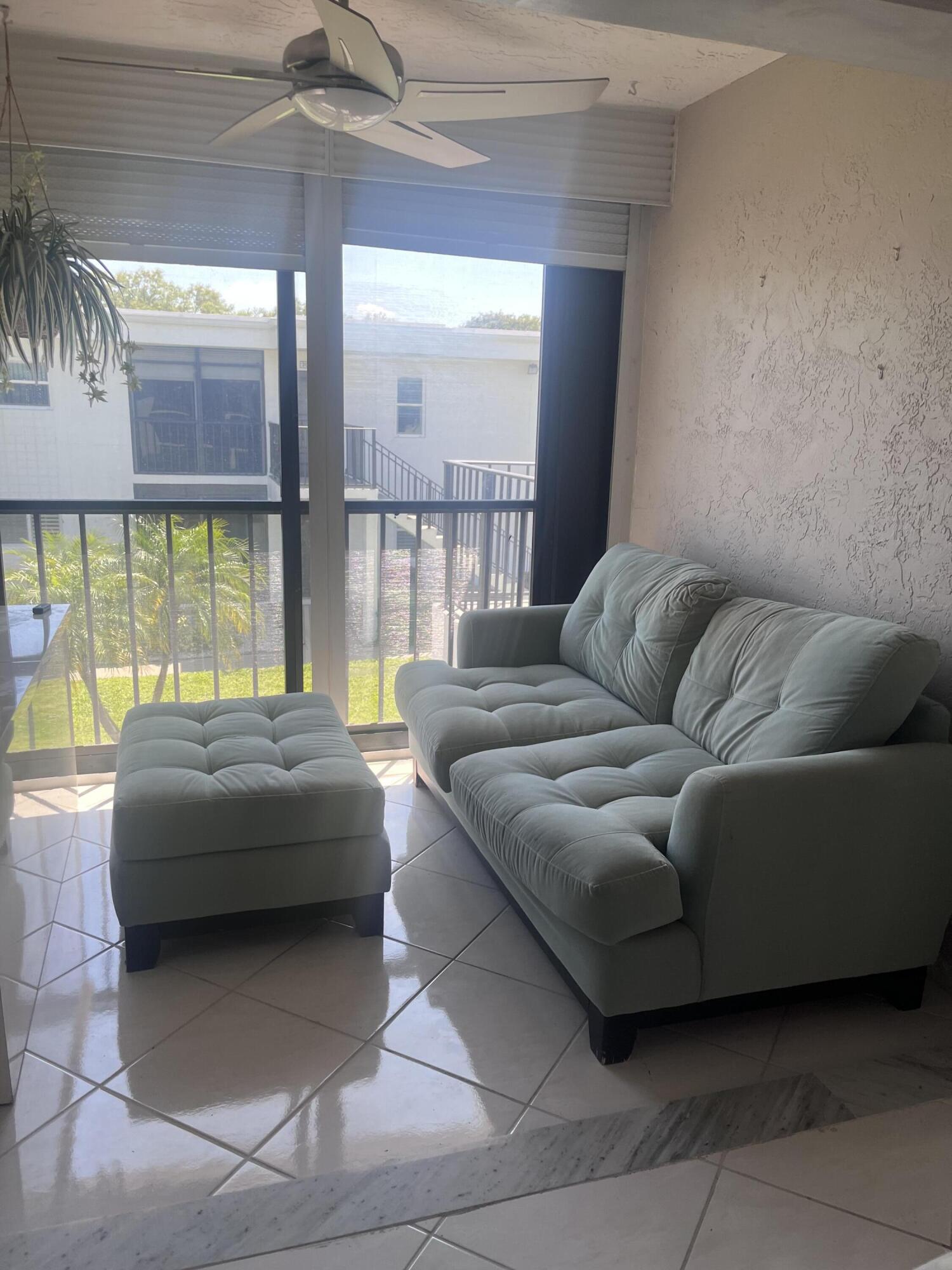 INTERNATIONAL CLUB CONDO - Residential