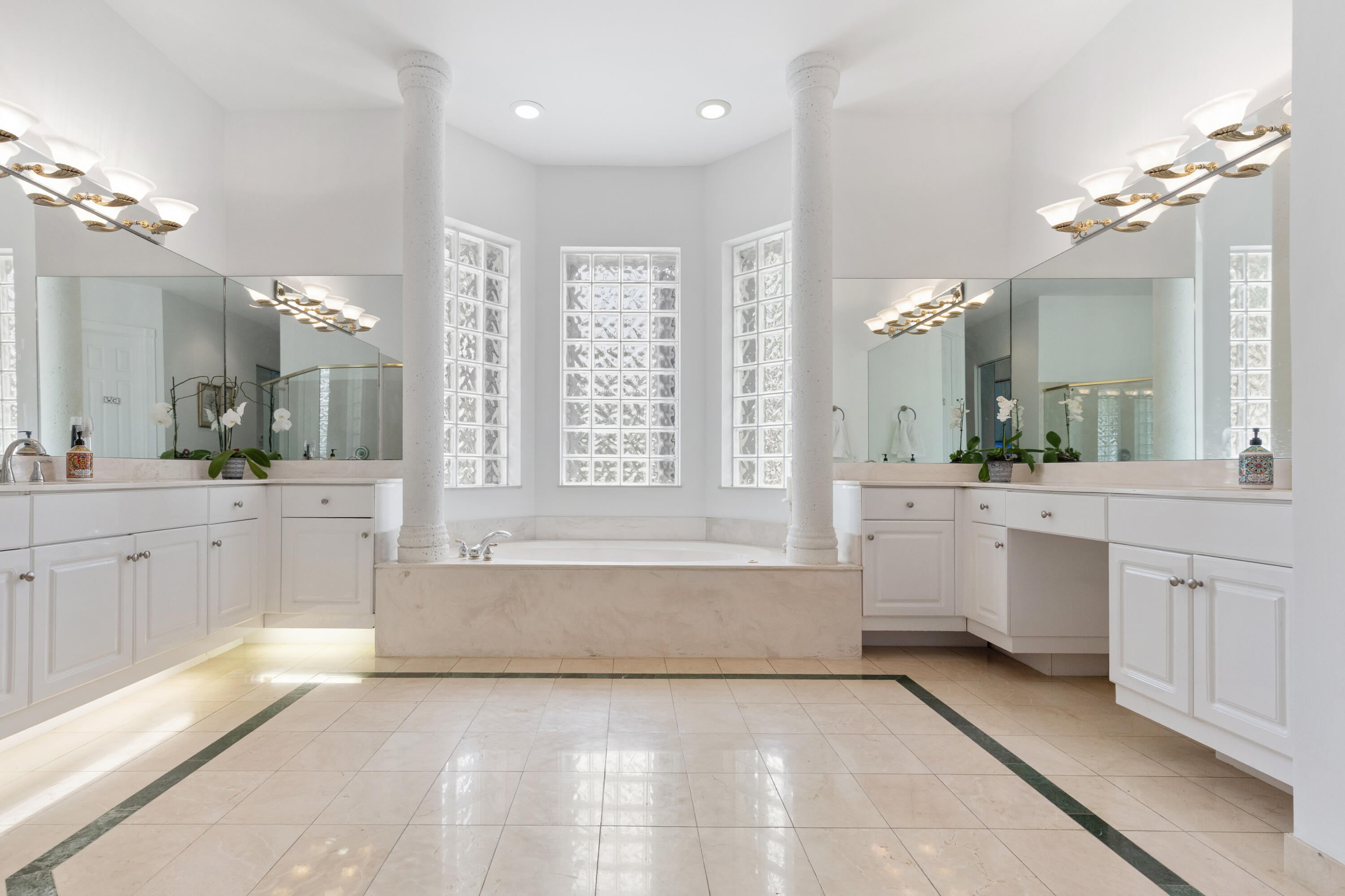 L'Hermitage at Heron Bay - Residential