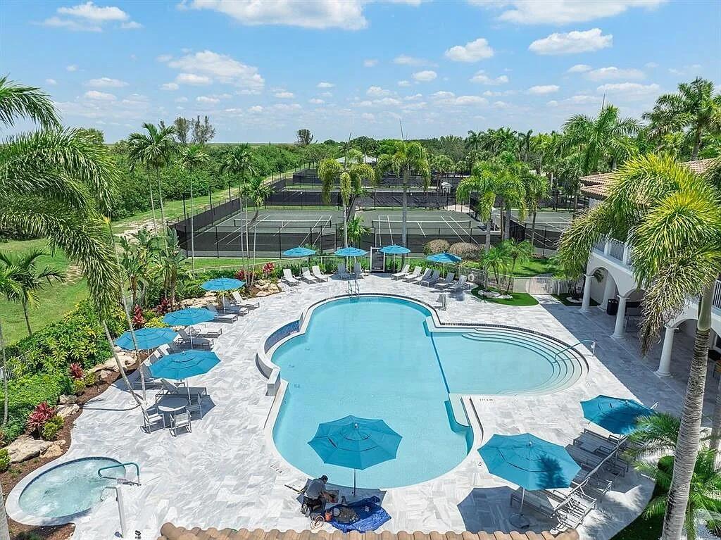 L'Hermitage at Heron Bay - Residential