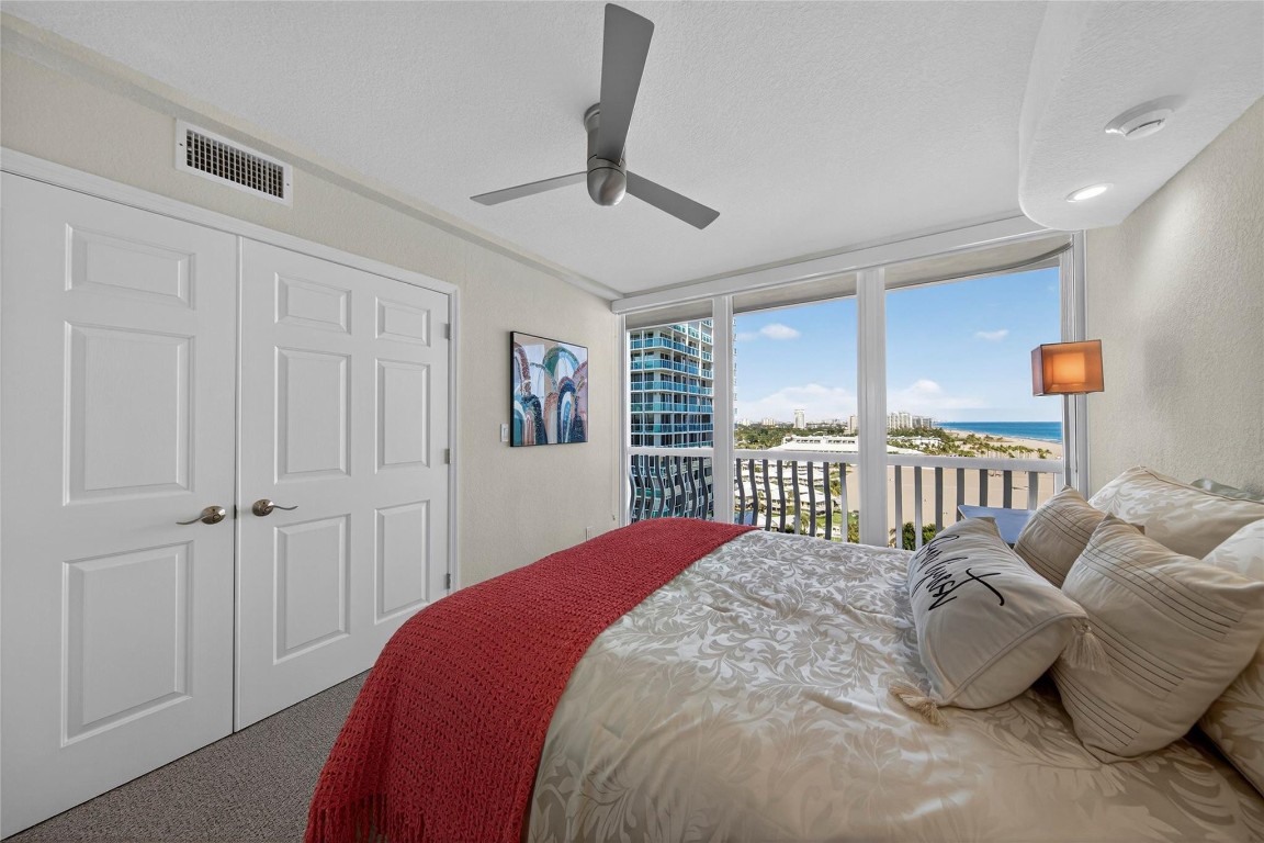 Point of Americas II - Residential